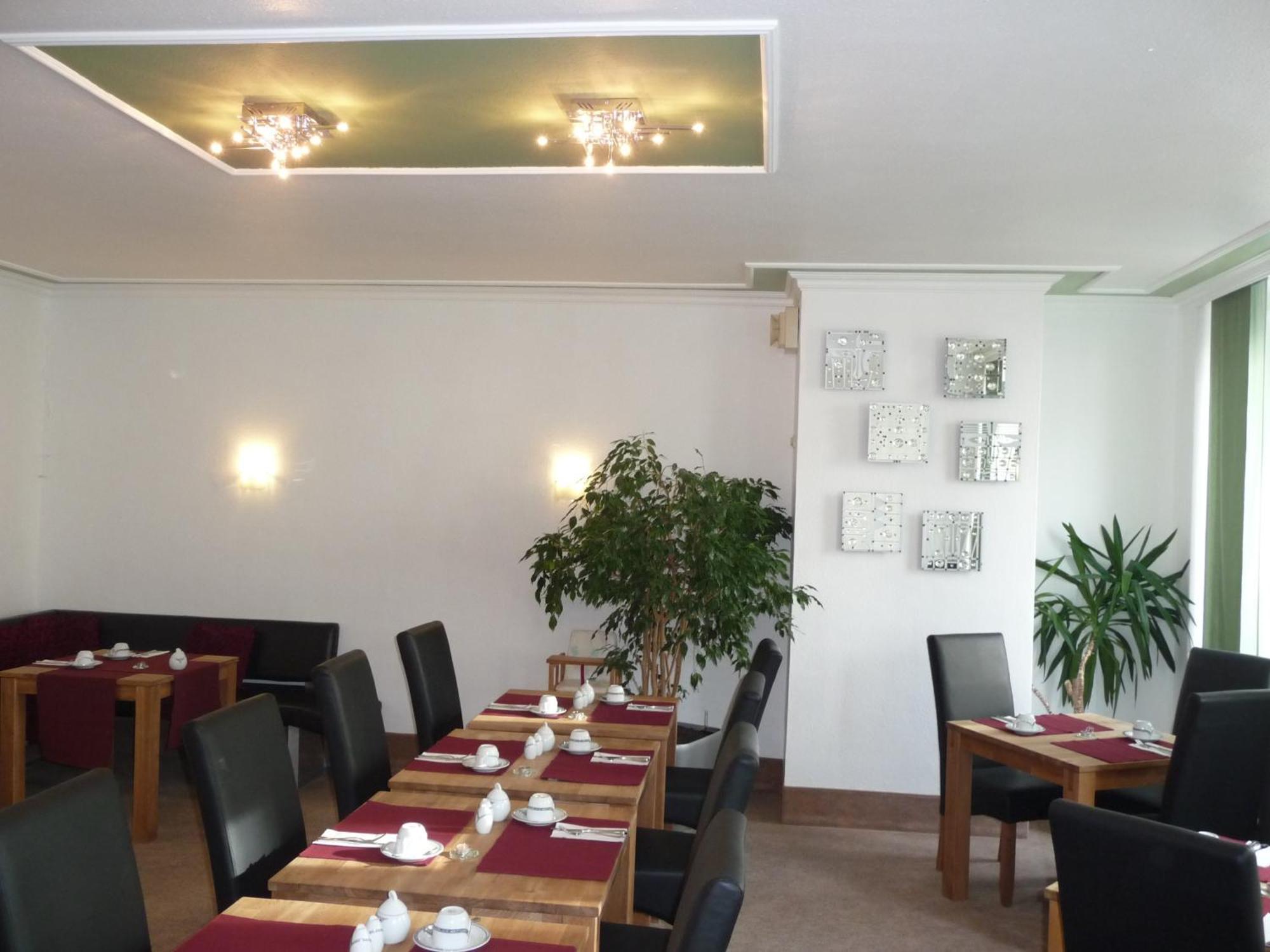 Hotel Sechzehn Leverkusen Buitenkant foto