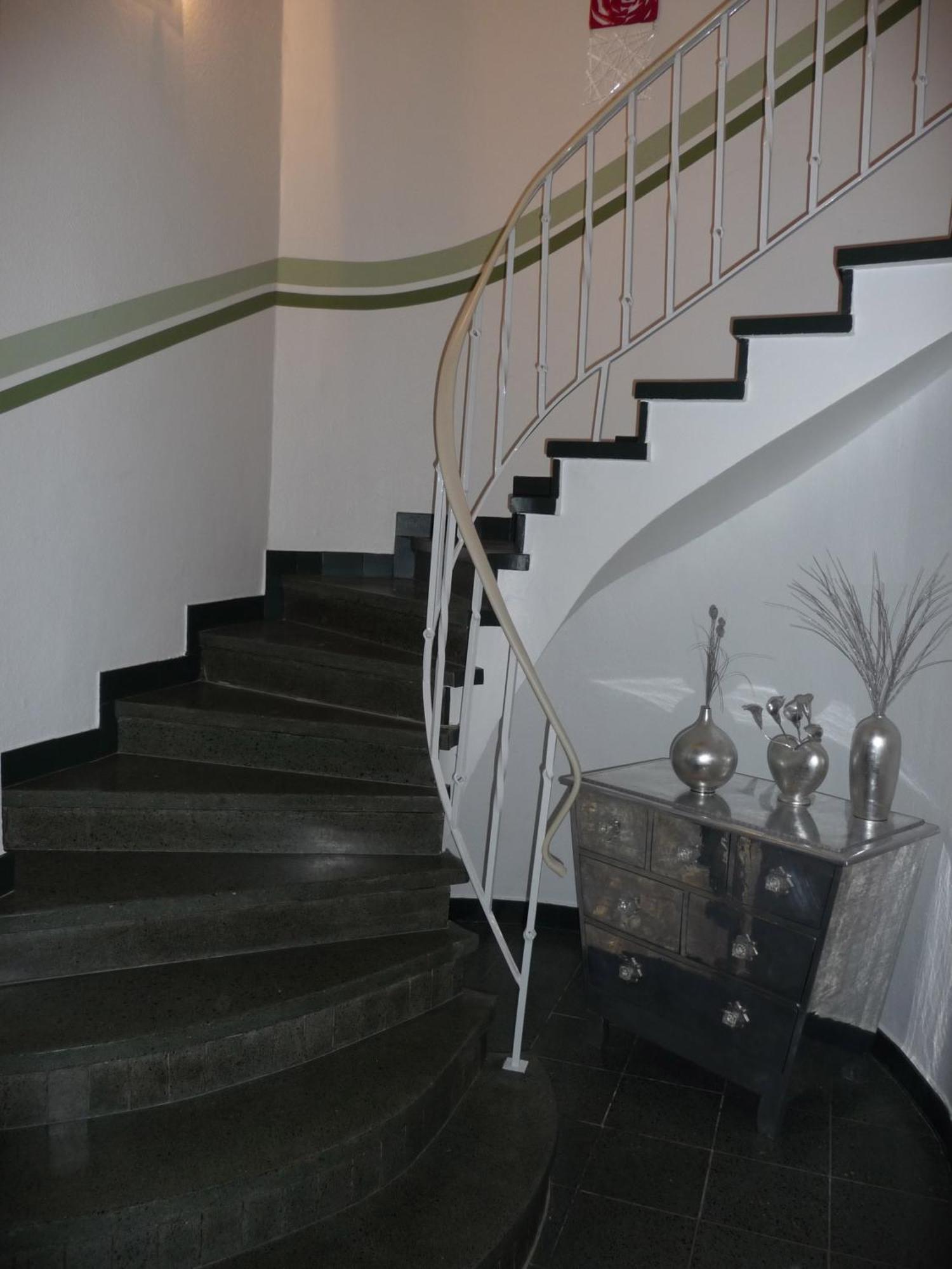 Hotel Sechzehn Leverkusen Buitenkant foto
