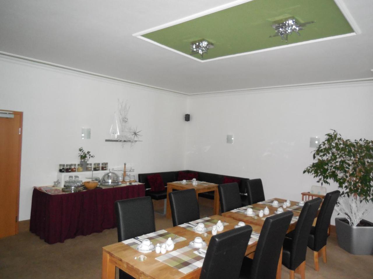 Hotel Sechzehn Leverkusen Buitenkant foto