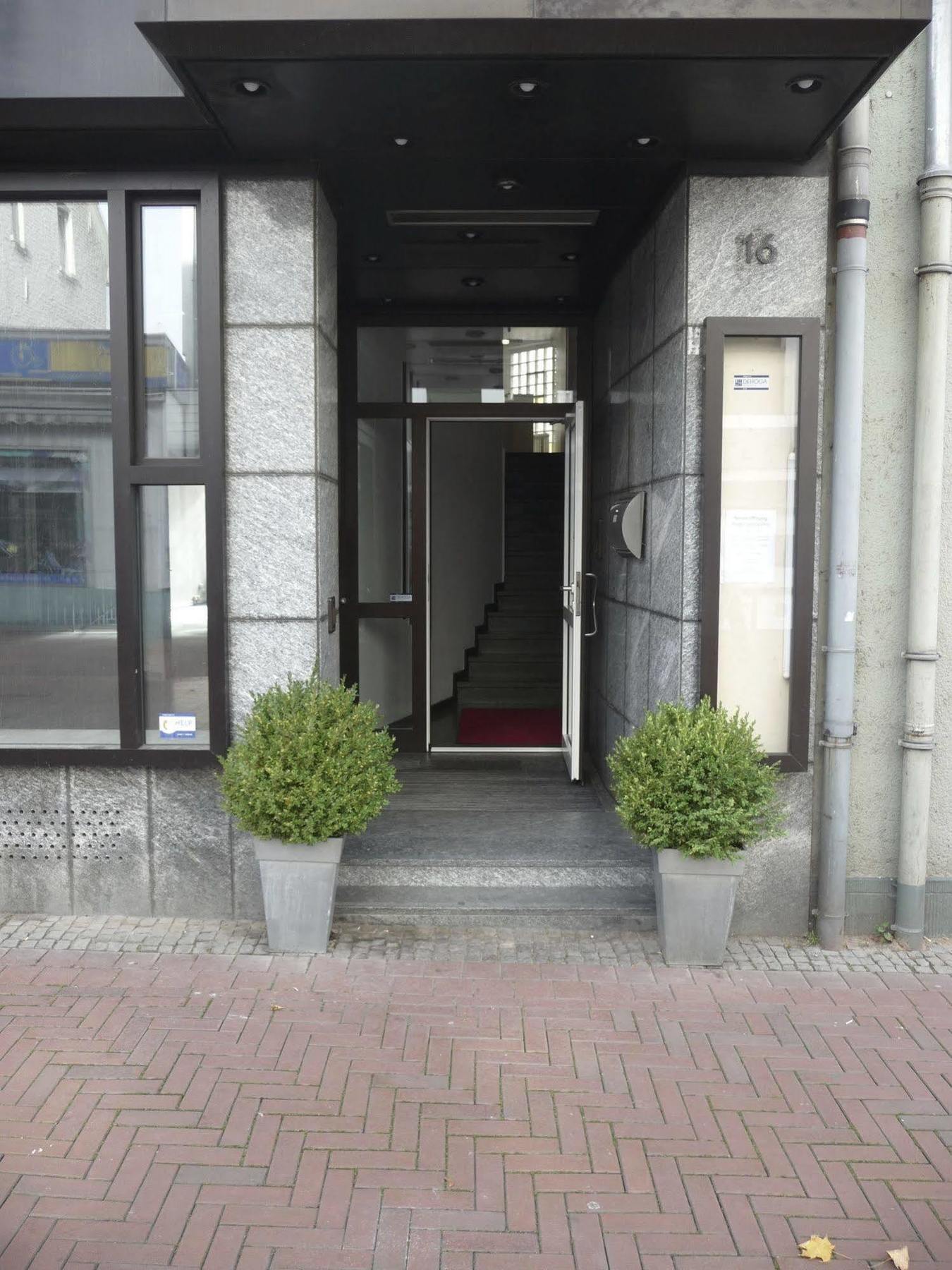 Hotel Sechzehn Leverkusen Buitenkant foto