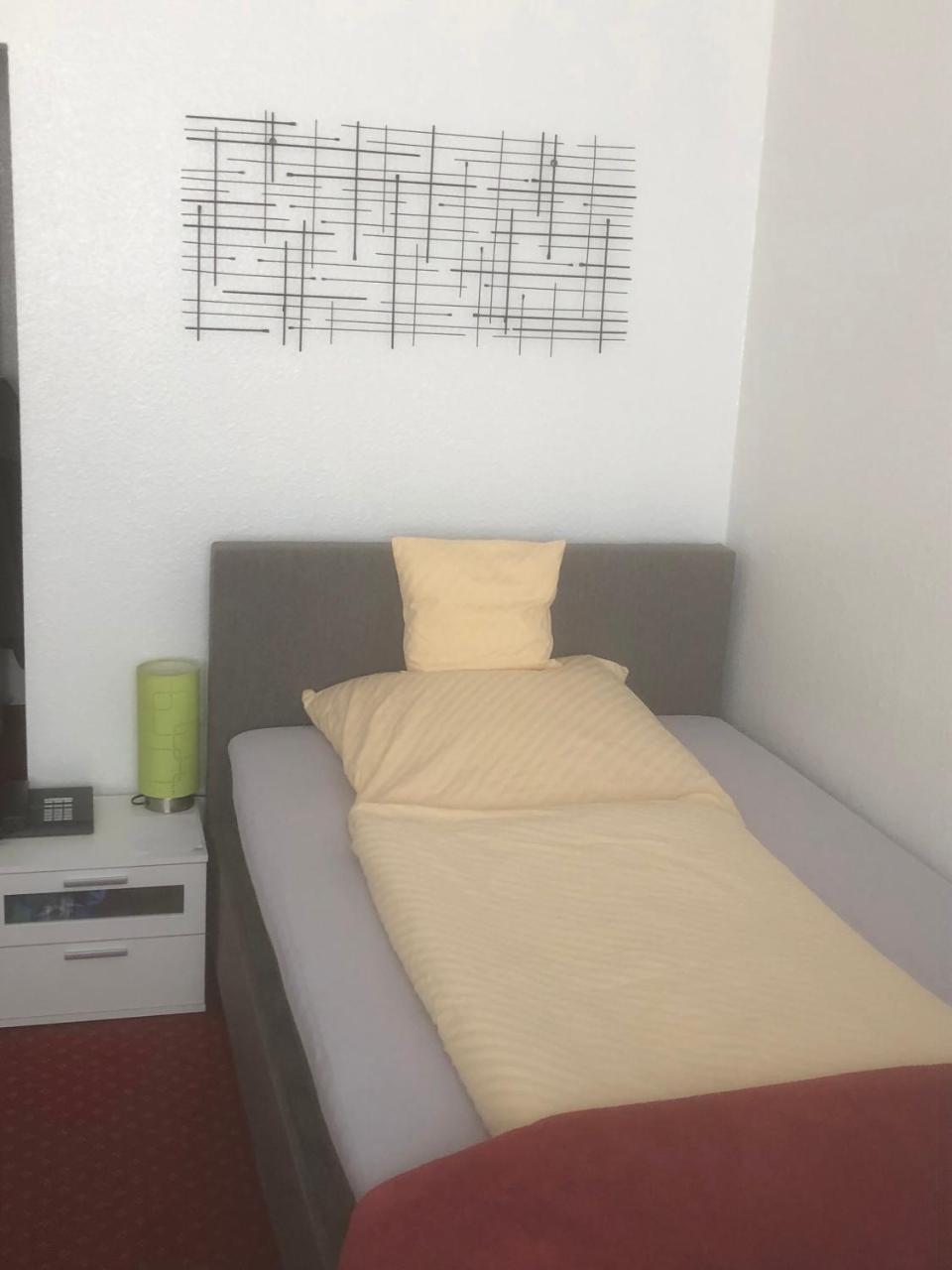 Hotel Sechzehn Leverkusen Buitenkant foto