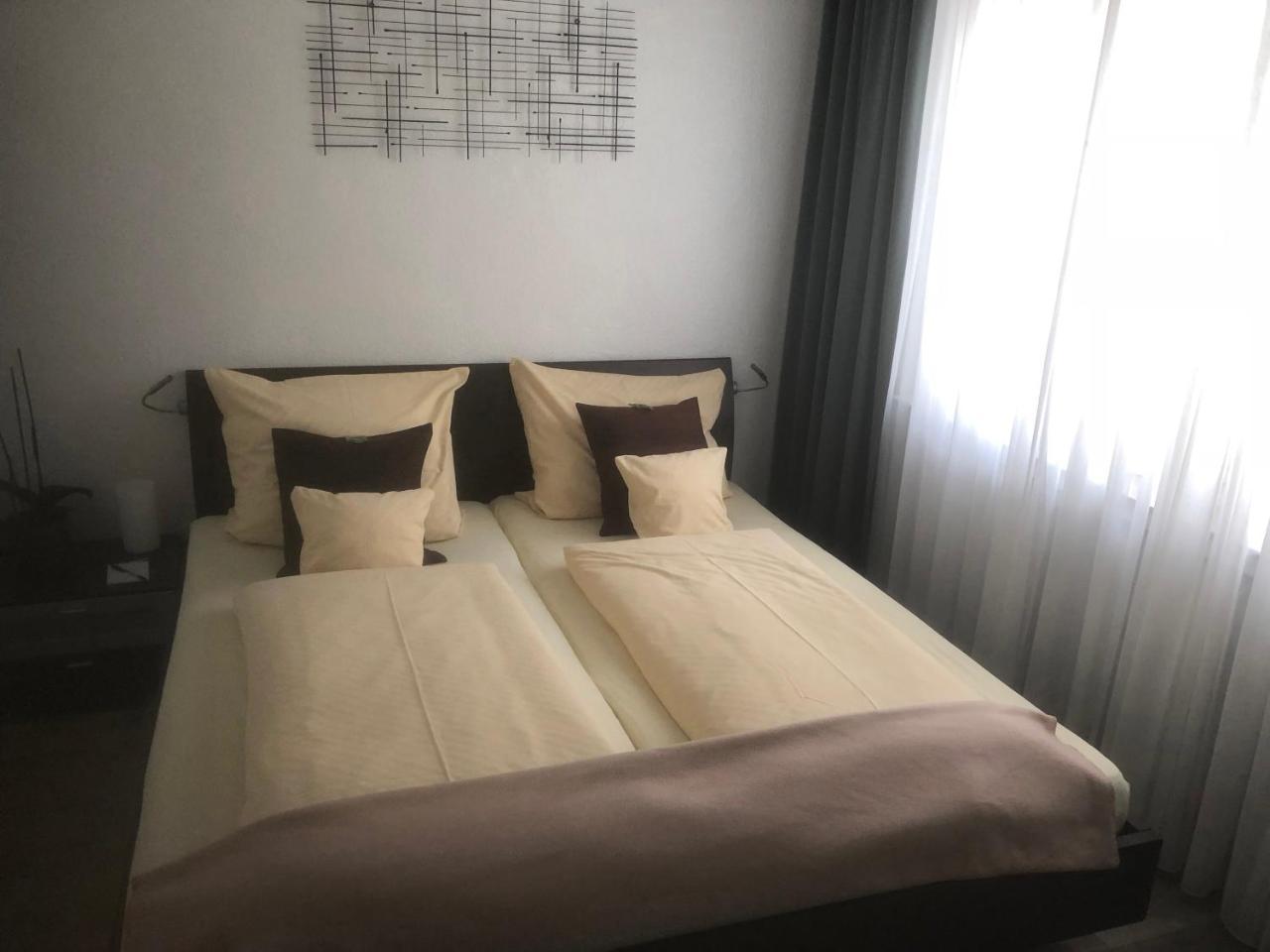 Hotel Sechzehn Leverkusen Buitenkant foto