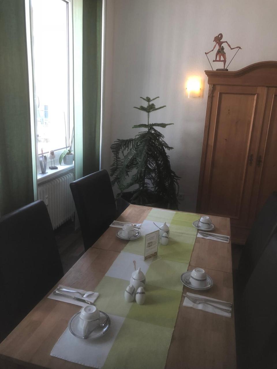 Hotel Sechzehn Leverkusen Buitenkant foto