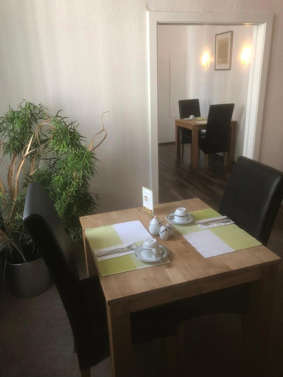 Hotel Sechzehn Leverkusen Buitenkant foto